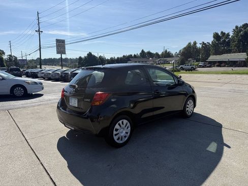 Used 2015 Toyota Yaris L FWD image 7