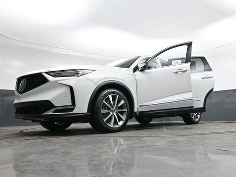 Used 2025 Acura MDX FWD w/ Technology Package image 39