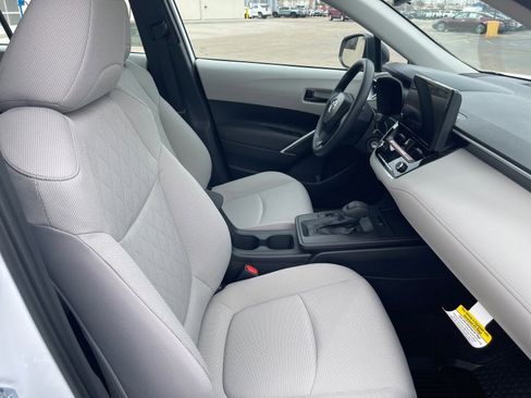 New 2026 Toyota Corolla Cross L image 15