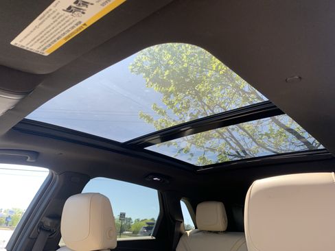 Used 2019 Cadillac XT5 Premium Luxury image 27