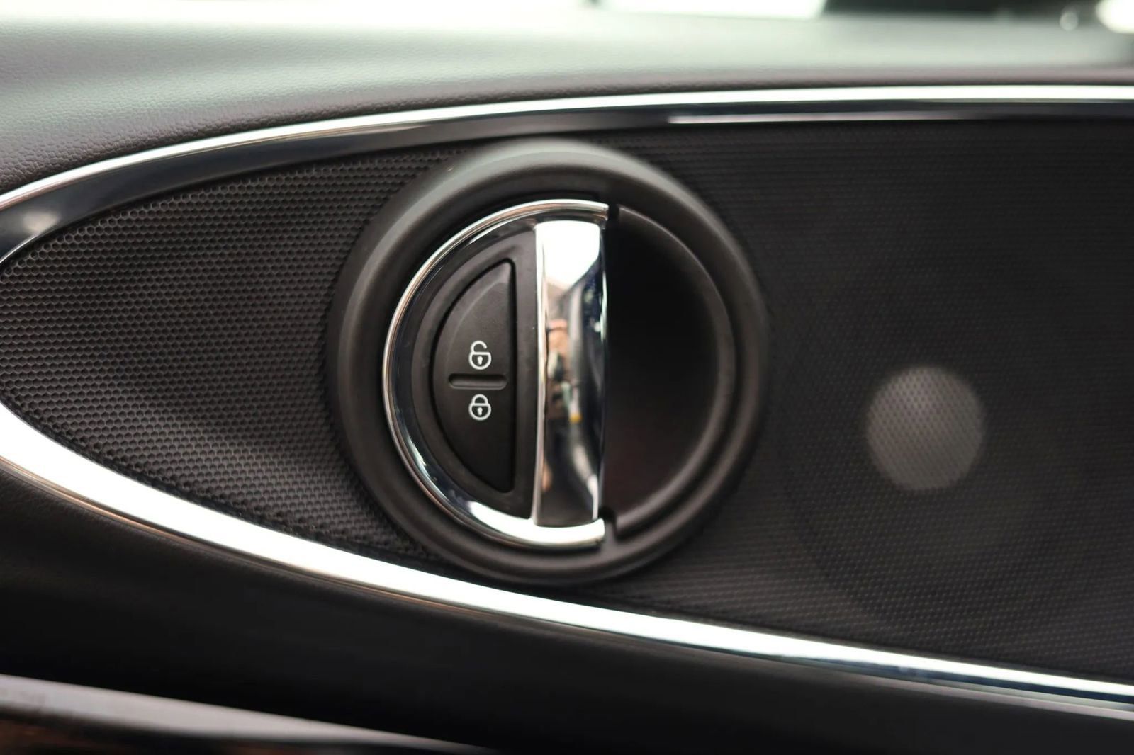 Used 2020 MINI Cooper Clubman S w/ Premium Package AWD/4WD image 12