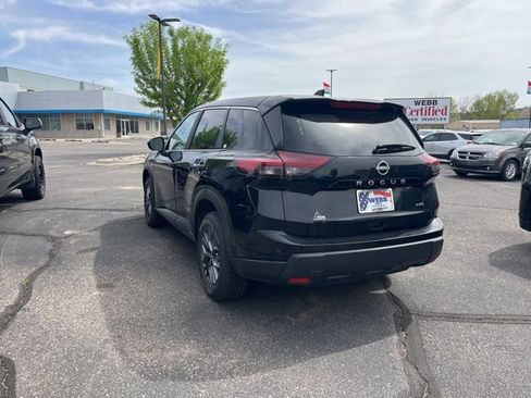 Used 2024 Nissan Rogue S image 6