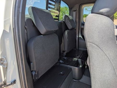 Used 2022 Toyota Tacoma TRD Off-Road w/ TRD Premium Off Road Package image 26