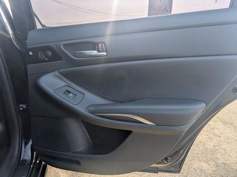 Used 2022 Toyota Avalon XSE image 20