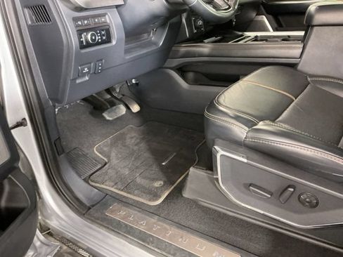Certified 2024 Ford F350 Platinum w/ Tremor Off-Road Package AWD/4WD image 19