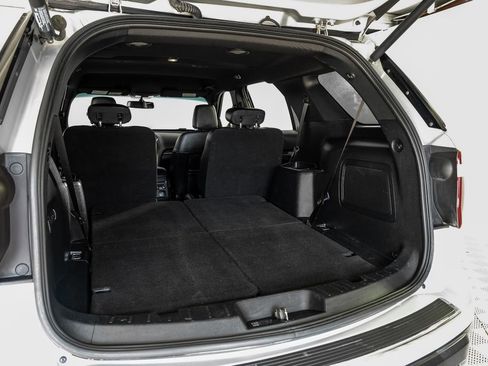 Used 2019 Ford Explorer Limited w/ Class III Trailer Tow Package FWD image 55