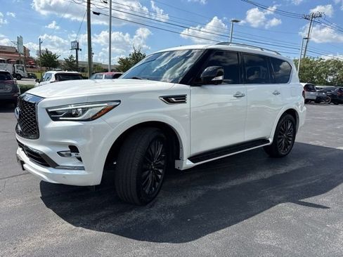 Used 2024 INFINITI QX80 Sensory AWD/4WD image 11
