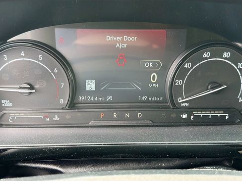 Used 2020 Lincoln Corsair AWD image 24
