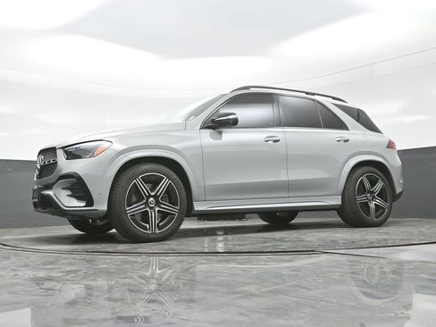 Used 2025 Mercedes-Benz GLE 450 4MATIC image 25