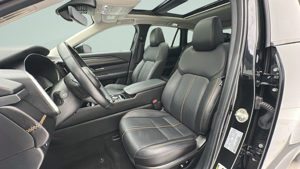 Used 2025 MAZDA CX-50 AWD 2.5 Hybrid w/ Premium Pkg image 13