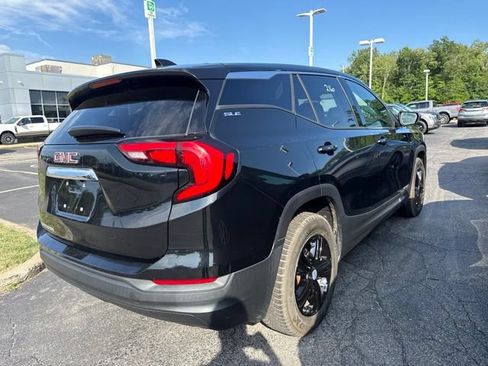 Used 2019 GMC Terrain SLE w/ LPO, Floor Liner Package FWD image 8