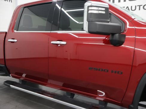 Used 2020 Chevrolet Silverado 2500 LTZ w/ Z71 Off-Road Package AWD/4WD image 25