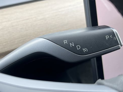 Used 2022 Tesla Model 3 Long Range AWD/4WD image 24
