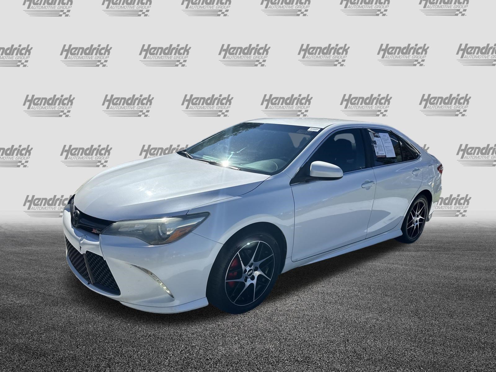 Used 2016 Toyota Camry SE FWD image 5