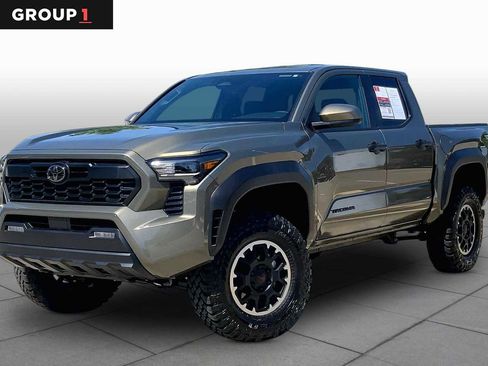 Used 2026 Toyota Tacoma TRD Off-Road AWD/4WD image 1