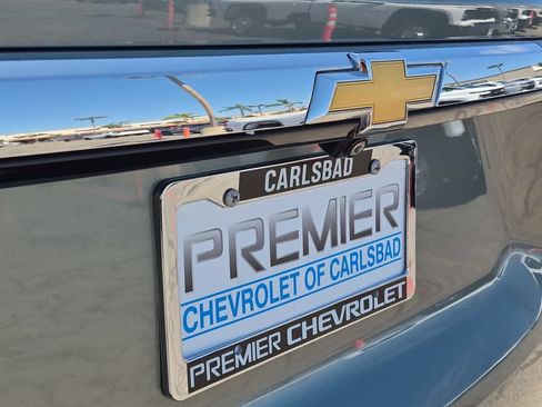 Used 2023 Chevrolet Traverse LT FWD image 31