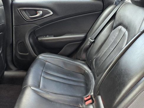 Used 2015 Chrysler 200 C w/ Navigation & Sound Group I image 15