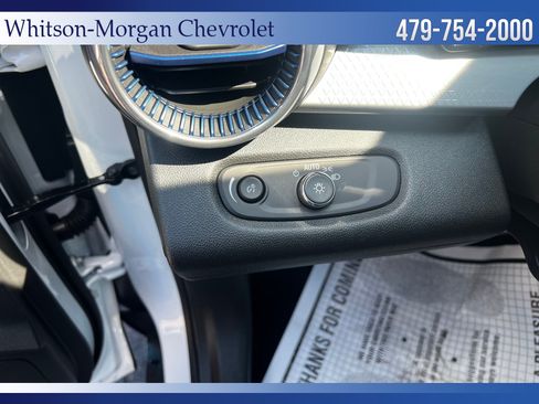 New 2026 Chevrolet Trax LT w/ LT Convenience Package FWD image 13