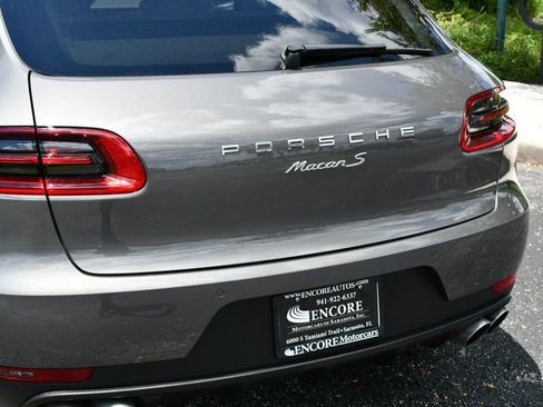 Used 2017 Porsche Macan S image 10