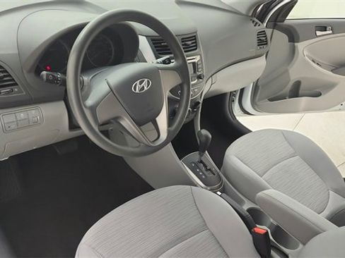 Used 2015 Hyundai Accent GLS image 17