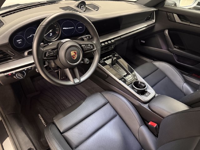 Certified 2024 Porsche 911 Carrera 4 w/ Premium Package AWD/4WD image 4