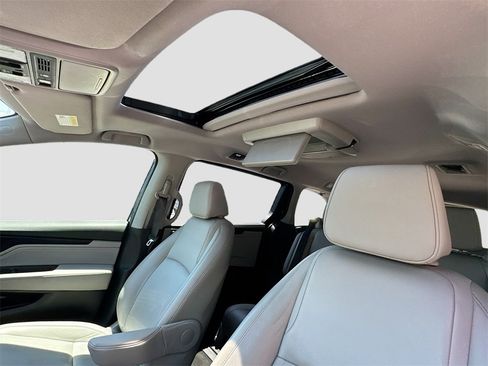 Used 2023 Honda Odyssey Touring image 22