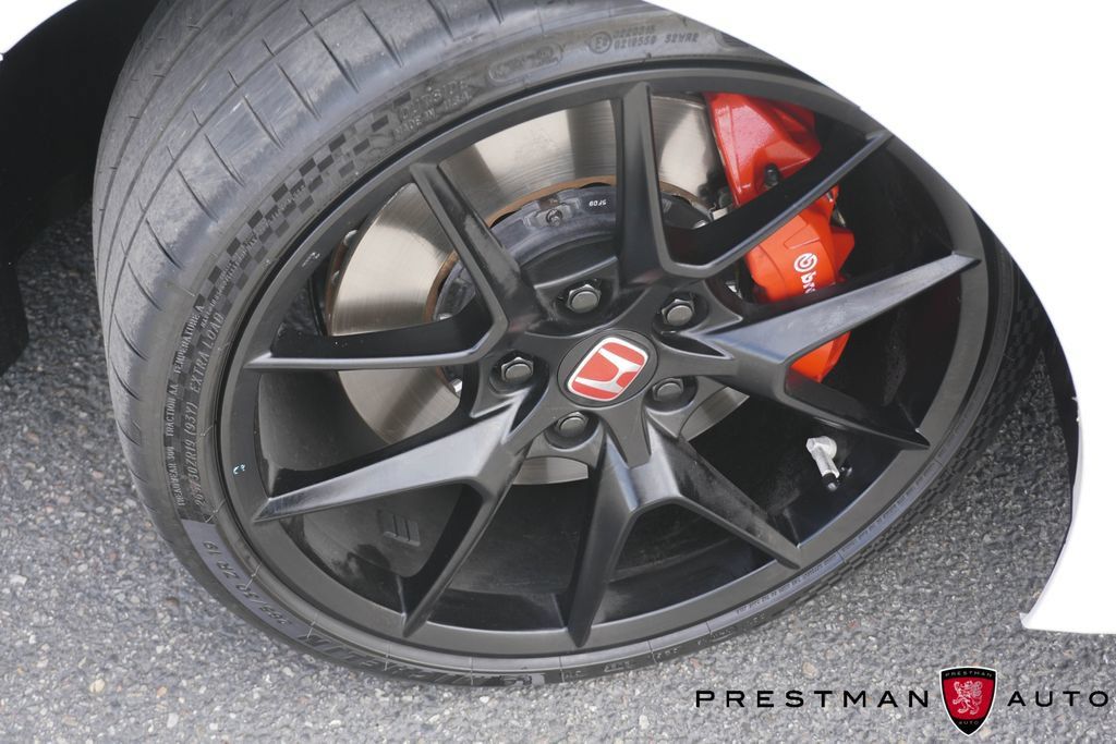 Used 2025 Honda Civic Type R image 12