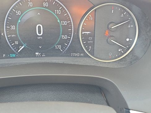 Used 2017 Buick LaCrosse Premium image 12