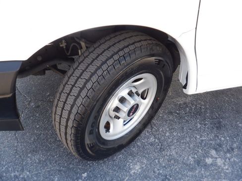 Used 2023 GMC Savana 2500 w/ Driver Convenience Package image 20