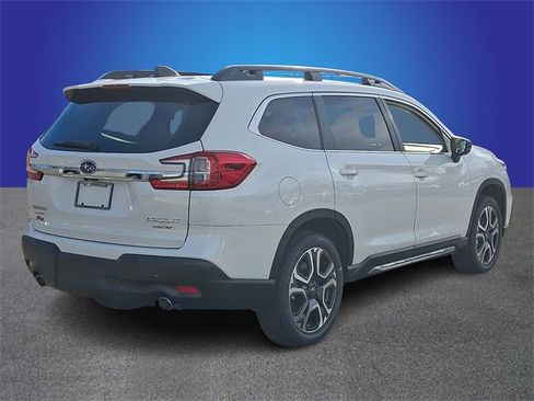 New 2026 Subaru Ascent Limited image 3