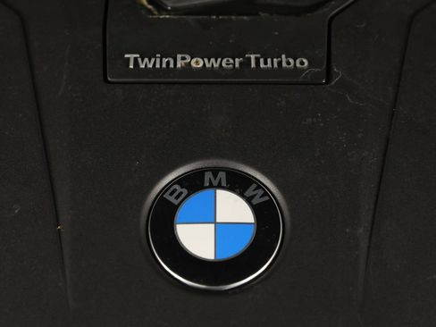 Used 2023 BMW 540i w/ Premium Package RWD image 25