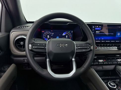 Used 2024 Chevrolet Colorado ZR2 image 4