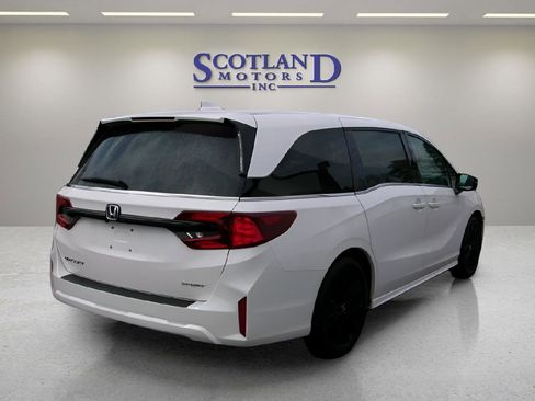 Used 2025 Honda Odyssey Sport-L image 6
