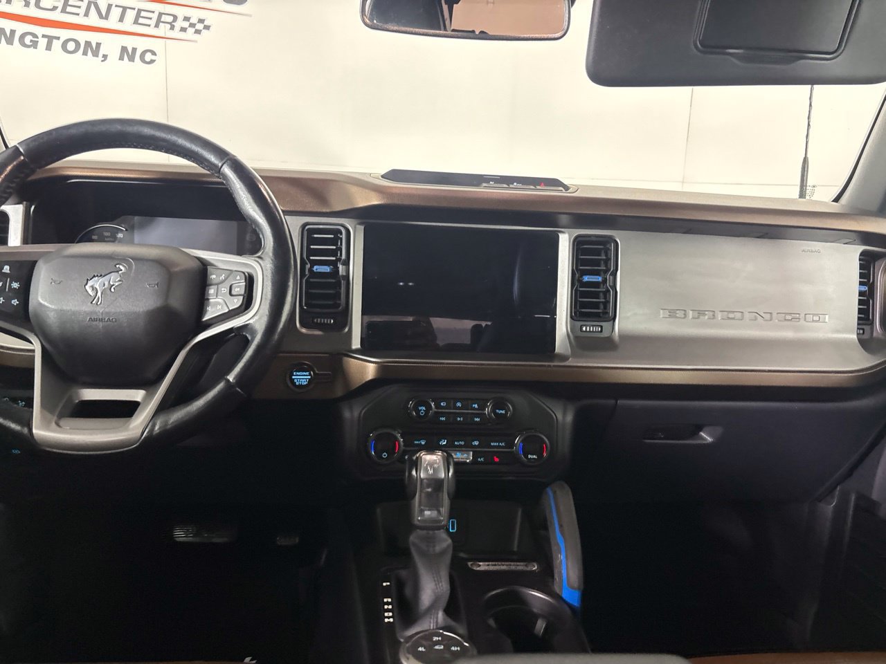 Used 2021 Ford Bronco Outer Banks AWD/4WD image 25