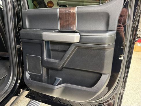 Used 2017 Ford F250 Platinum w/ Platinum Ultimate Package image 48