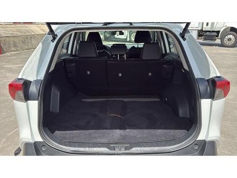 Certified 2024 Toyota RAV4 XLE Premium AWD/4WD image 29