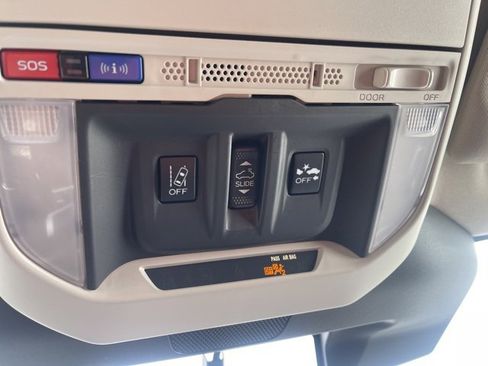 Used 2023 Subaru Forester Premium image 41