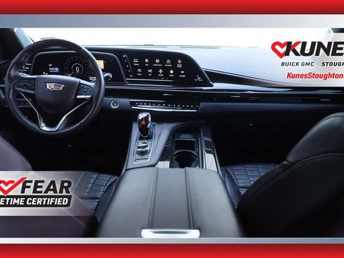 Used 2024 Cadillac Escalade ESV Sport Platinum w/ LPO, ONYX Package image 28