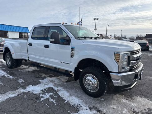 Used 2018 Ford F350 XLT image 6
