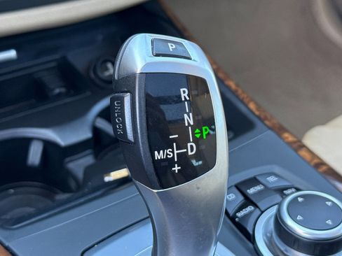 Used 2011 BMW X5 xDrive35i image 17