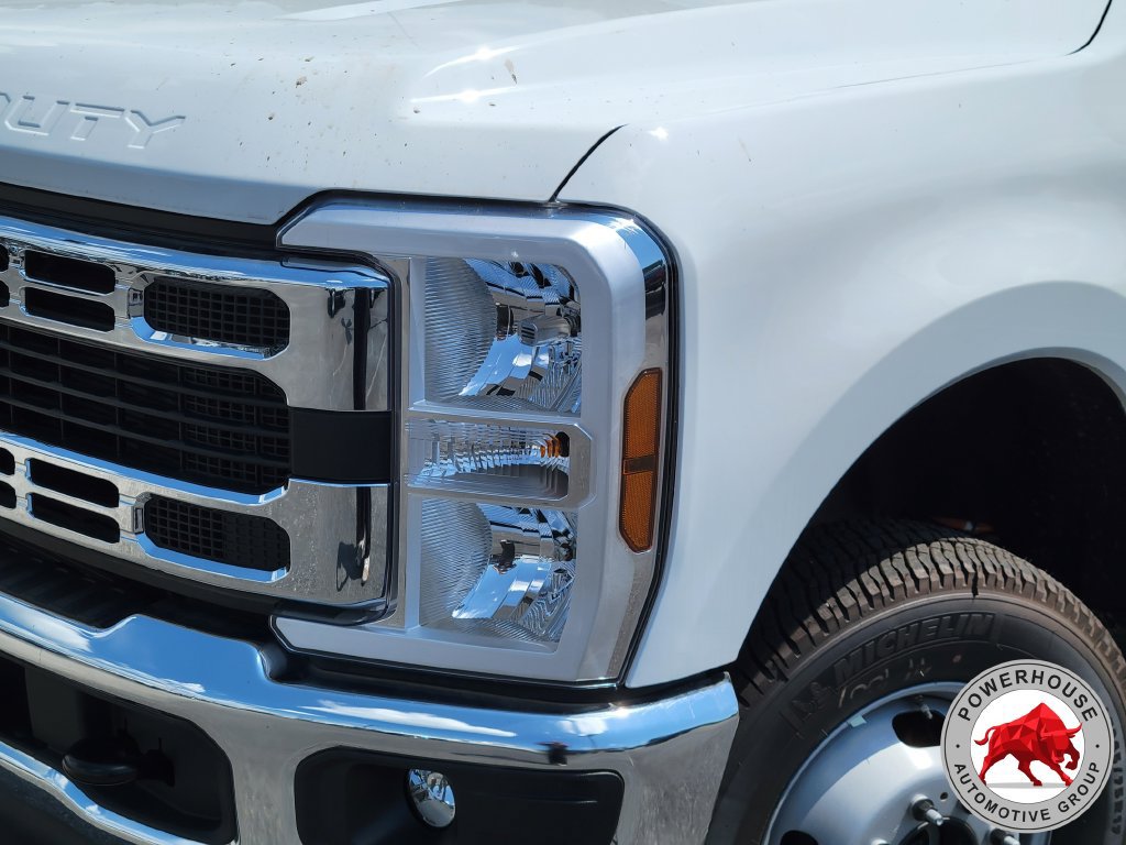 New 2025 Ford F350 XL w/ XL Chrome Package AWD/4WD image 11