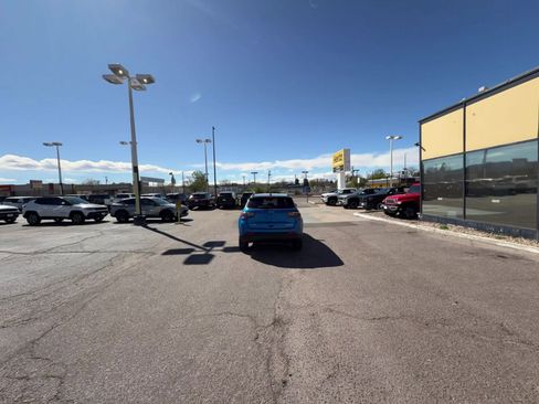 Used 2025 Jeep Compass Limited image 15