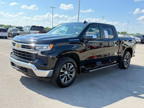 Used 2024 Chevrolet Silverado 1500 LT AWD/4WD image 37
