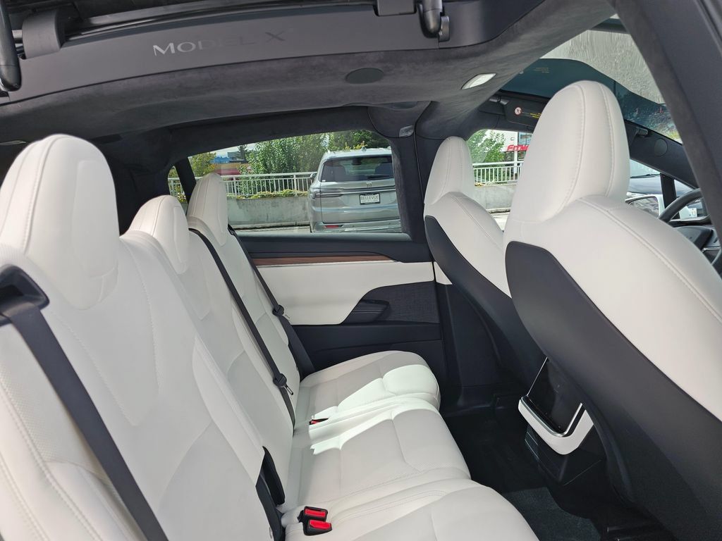 Used 2024 Tesla Model X AWD/4WD image 14