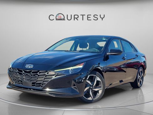 Certified 2023 Hyundai Elantra SEL w/ Convenience Package image 1