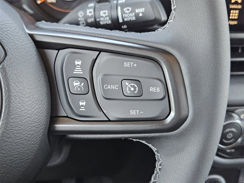 New 2025 Jeep Wrangler Unlimited Rubicon image 30