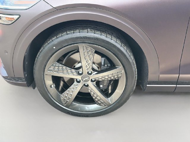 Certified 2023 Genesis GV70 3.5T Sport w/ Sport Prestige Package AWD/4WD image 32