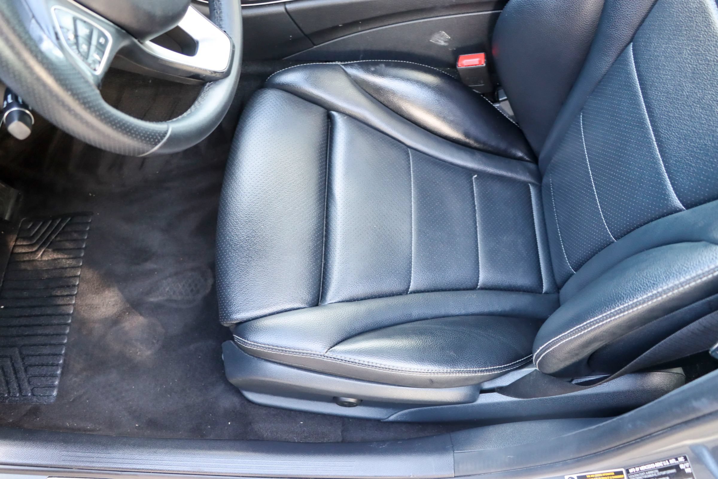 Used 2017 Mercedes-Benz C 300 4MATIC Sedan image 16
