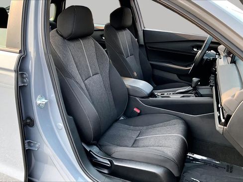 Used 2024 Honda Accord Sport image 9