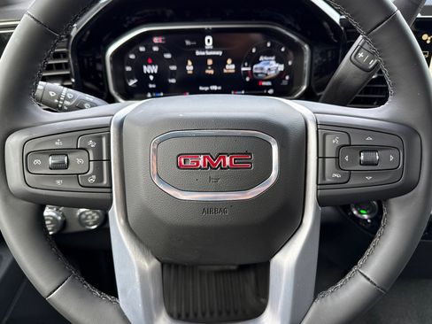 New 2026 GMC Sierra 1500 Elevation image 24